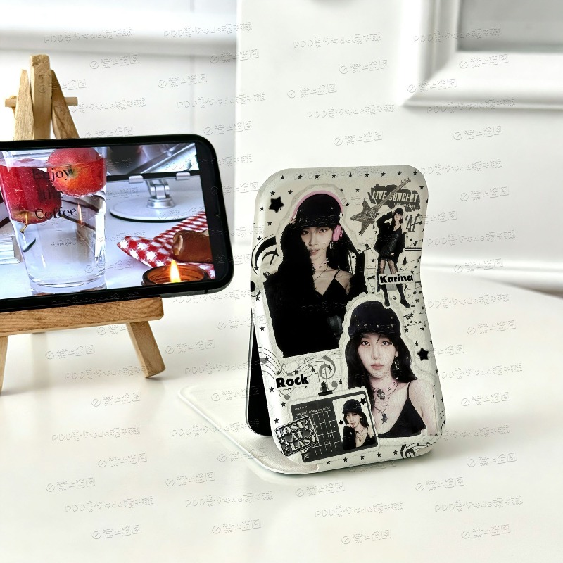 Beauty Makeup & D Anime Studio - Espejo de Maquillaje Plegable Mini Aespas,