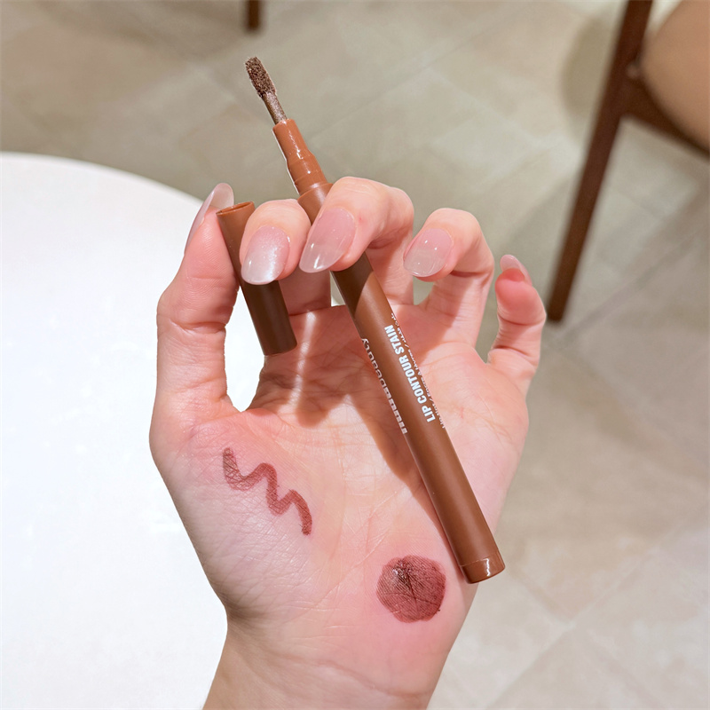 Huda Beauty contorno de labios - Beauty Linasi Makeup reseña y precio